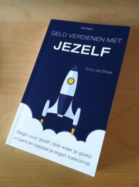 Doe-het-zelf boek voor zelfverdieners: starters, werkelozen, boventalligen & ondernemers in deeltijd.  Inclusief gratis e-boek 'Geld besparen met jezelf'. 